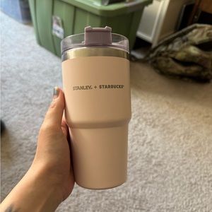 20 oz Stanley x Starbucks Korea Cherry Blossom